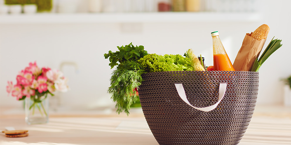 FOOD & GROCERY
